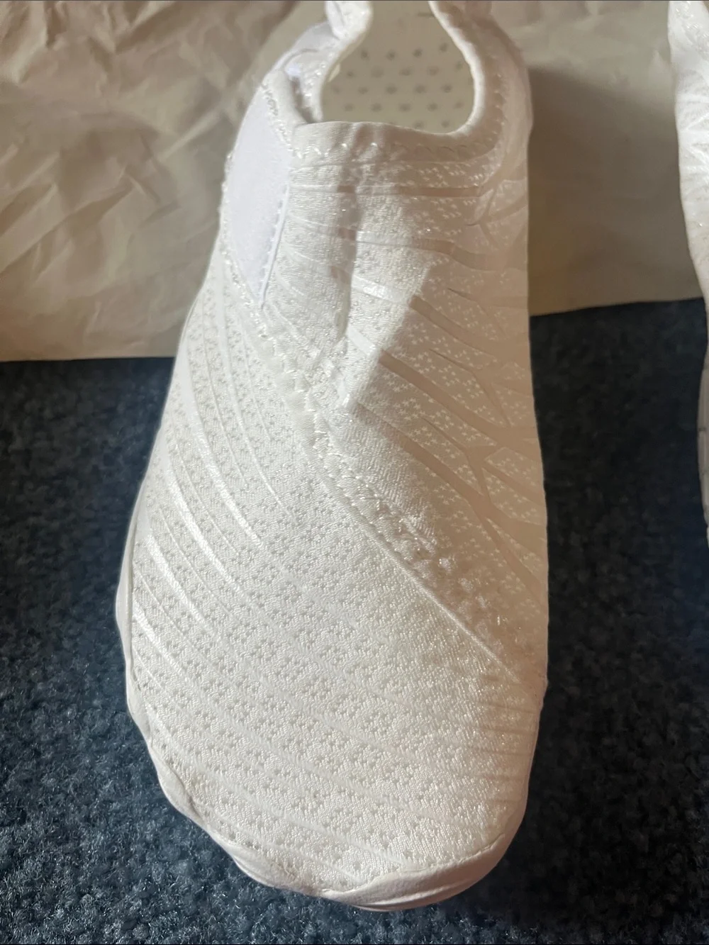 VOYA BAREFOOT breathable knit